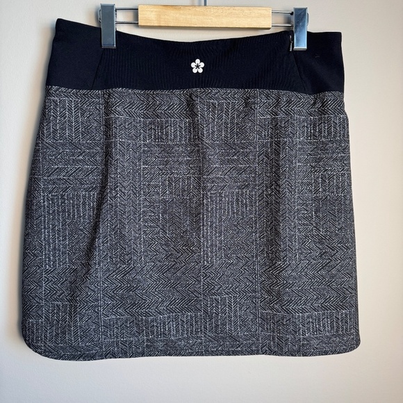 Tuff Athletics Women's Athletic Performance Skort Herringbone Pattern Gray Large - Picture 3 of 11